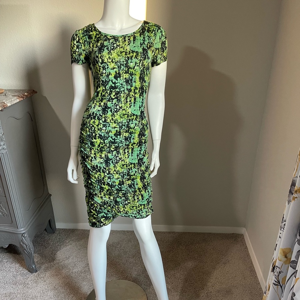 BCBGMaxAzria Green and Black Bodycon Midi Dress